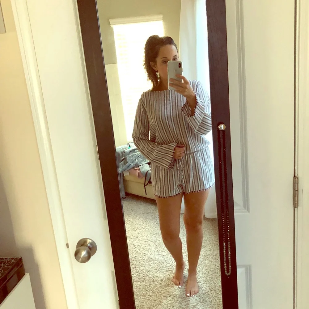 Cloth and stone button back romper - Picture 5 of 8